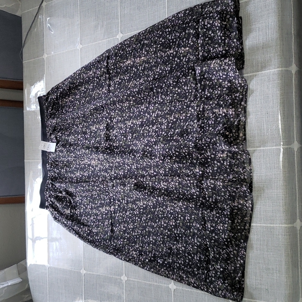 Nwt LOFT FLORAL PULL ON MIDI SKIRT, SIZE 8 - Picture 5 of 16